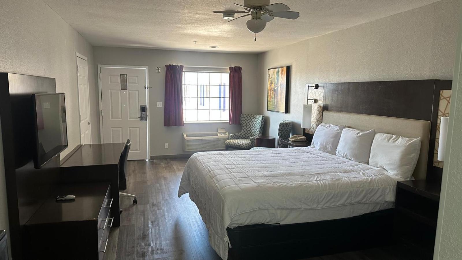 Motel Executive &