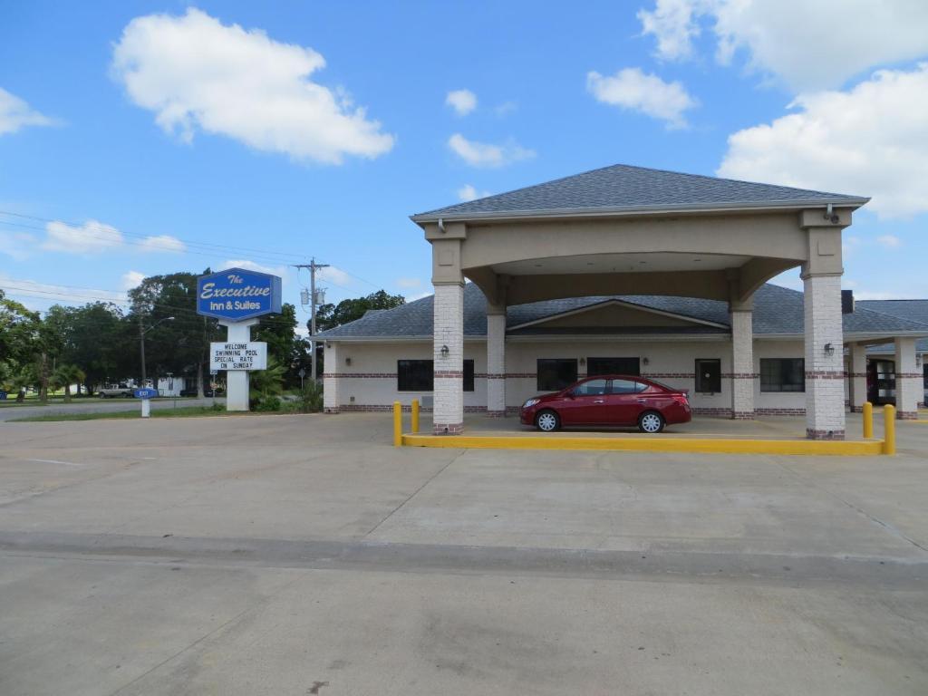 Executive & West Columbia